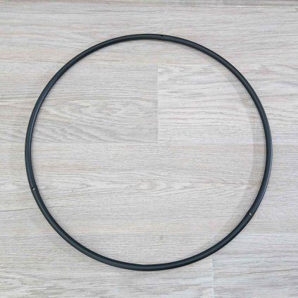 Černá kovová obruč 56 cm