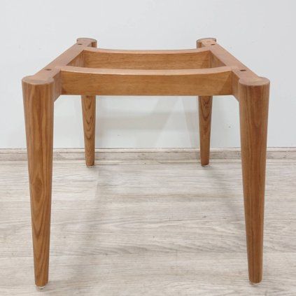 Dřevěné podnoží k jídelní židli 42 cm