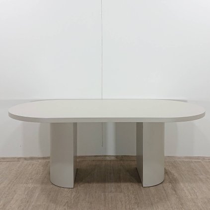 Oválný jídelní stůl 200x100 cm Nealy Kave Home