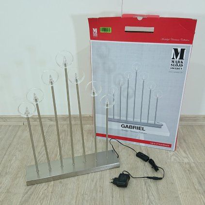Svícen ve stříbrné barvě Markslöjd Gabriel, výška 53,5 cm
