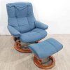 Modré relaxační křeslo s podnožkou MAYFAIR Stressless