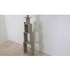Volně stojící lampa se světle šedým stínítkem Homitis Tower_2